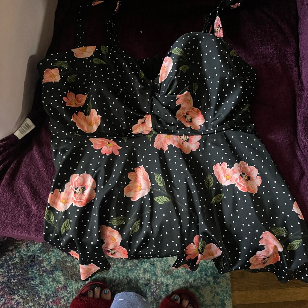 Torrid Black Floral Swim Top - Picture 4 of 7